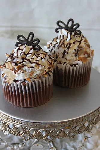 CC-000N Almond Joy Cupcake